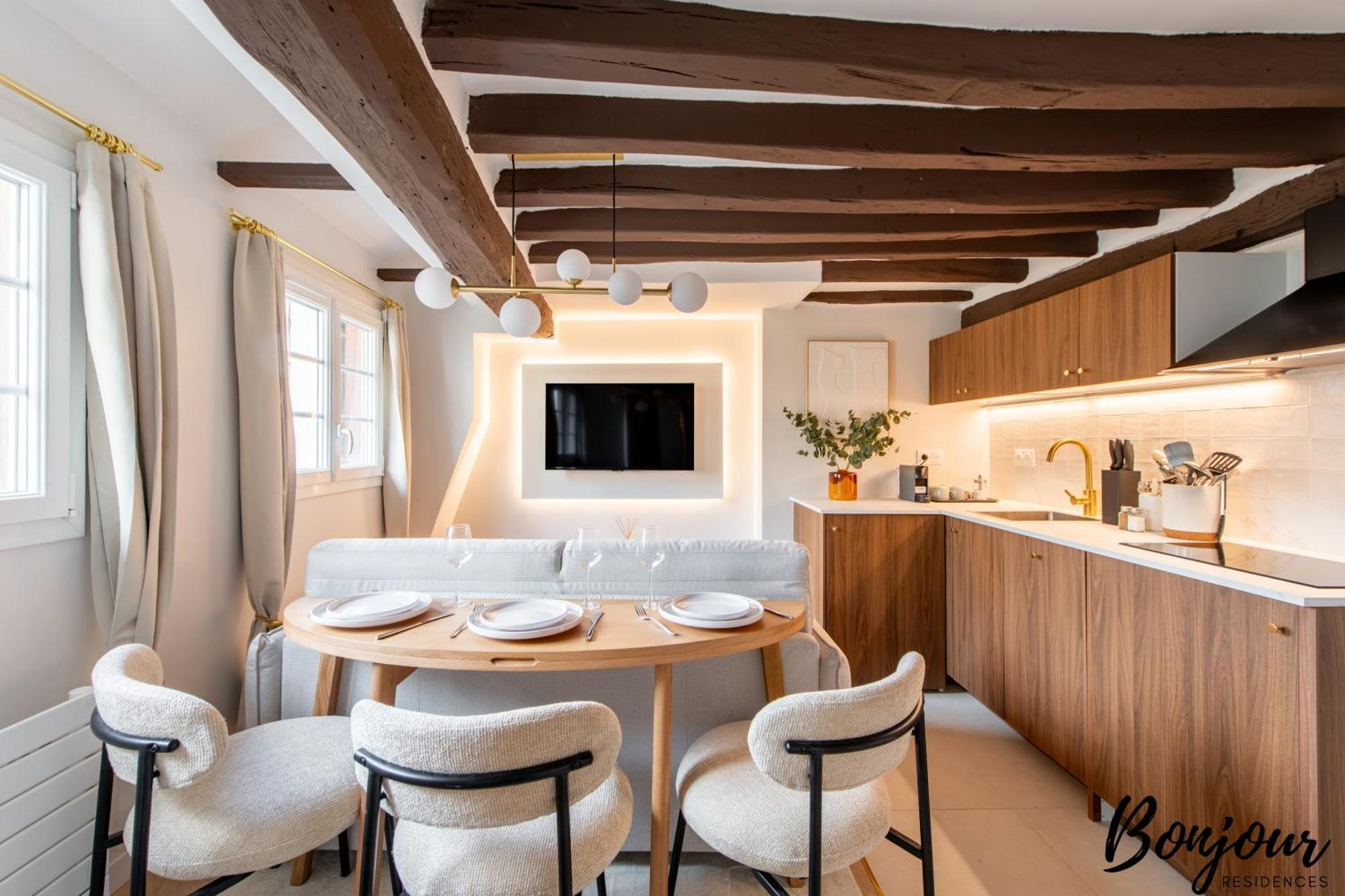 Super - Marais Luxury One-bedroom - Free Parking Appartamento *
