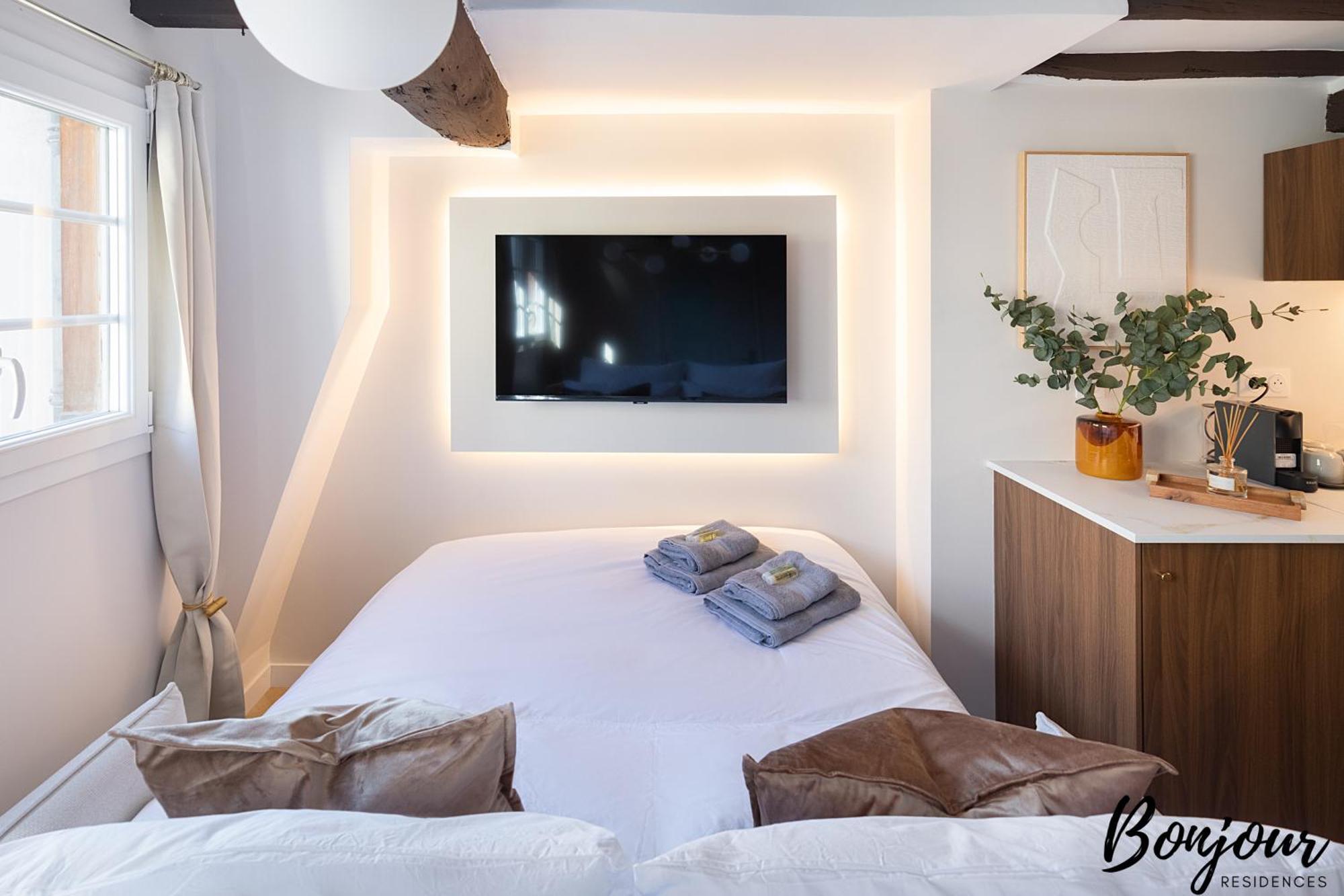 Appartamento Super - Marais Luxury One-bedroom - Free Parking