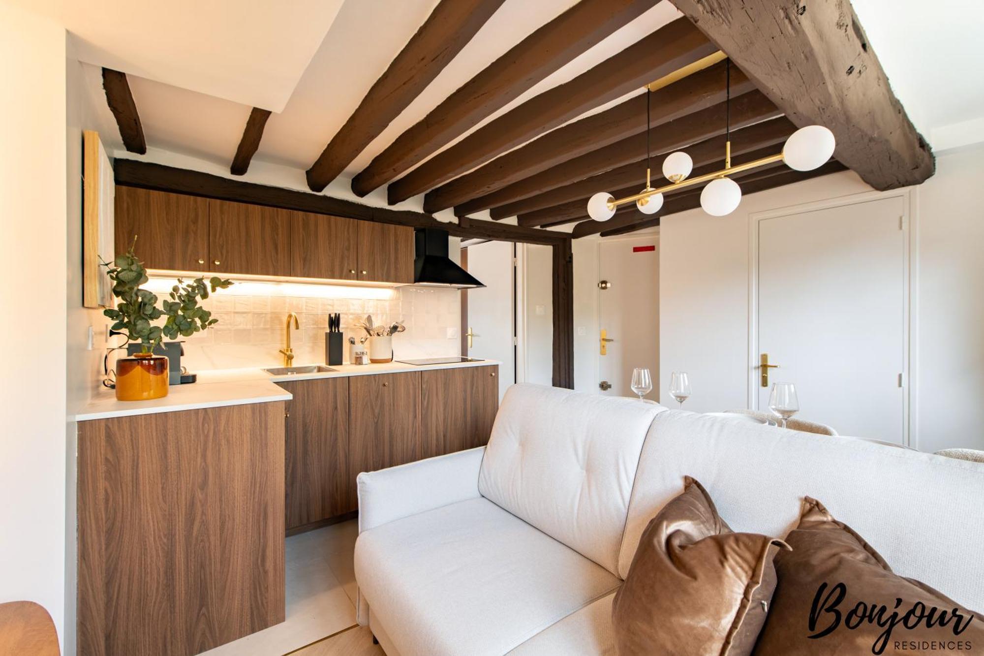 Super - Marais Luxury One-bedroom - Free Parking Appartamento *