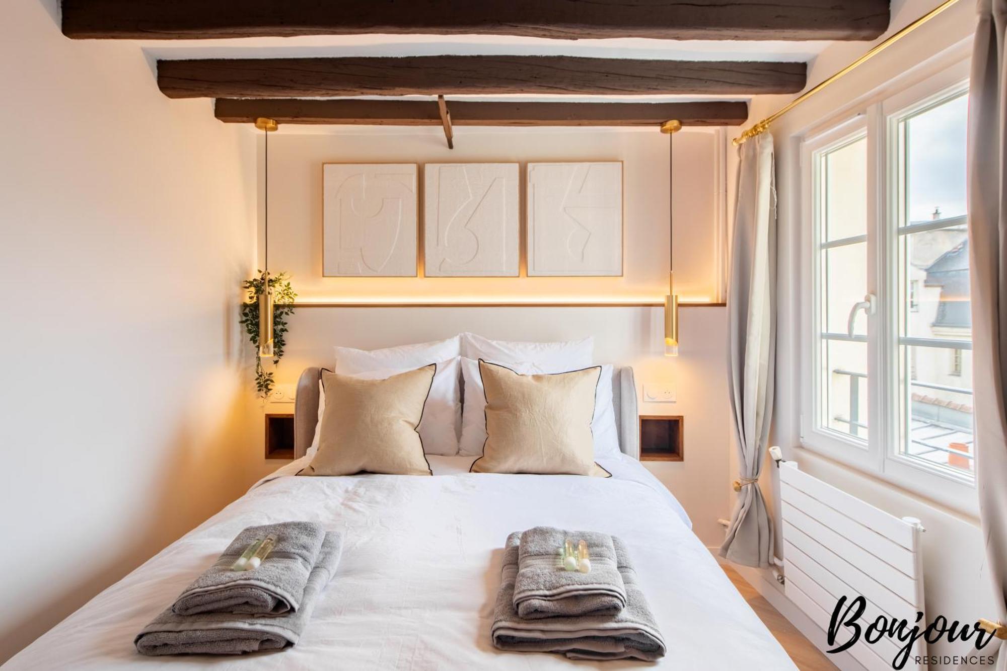 Super - Marais Luxury One-bedroom - Free Parking