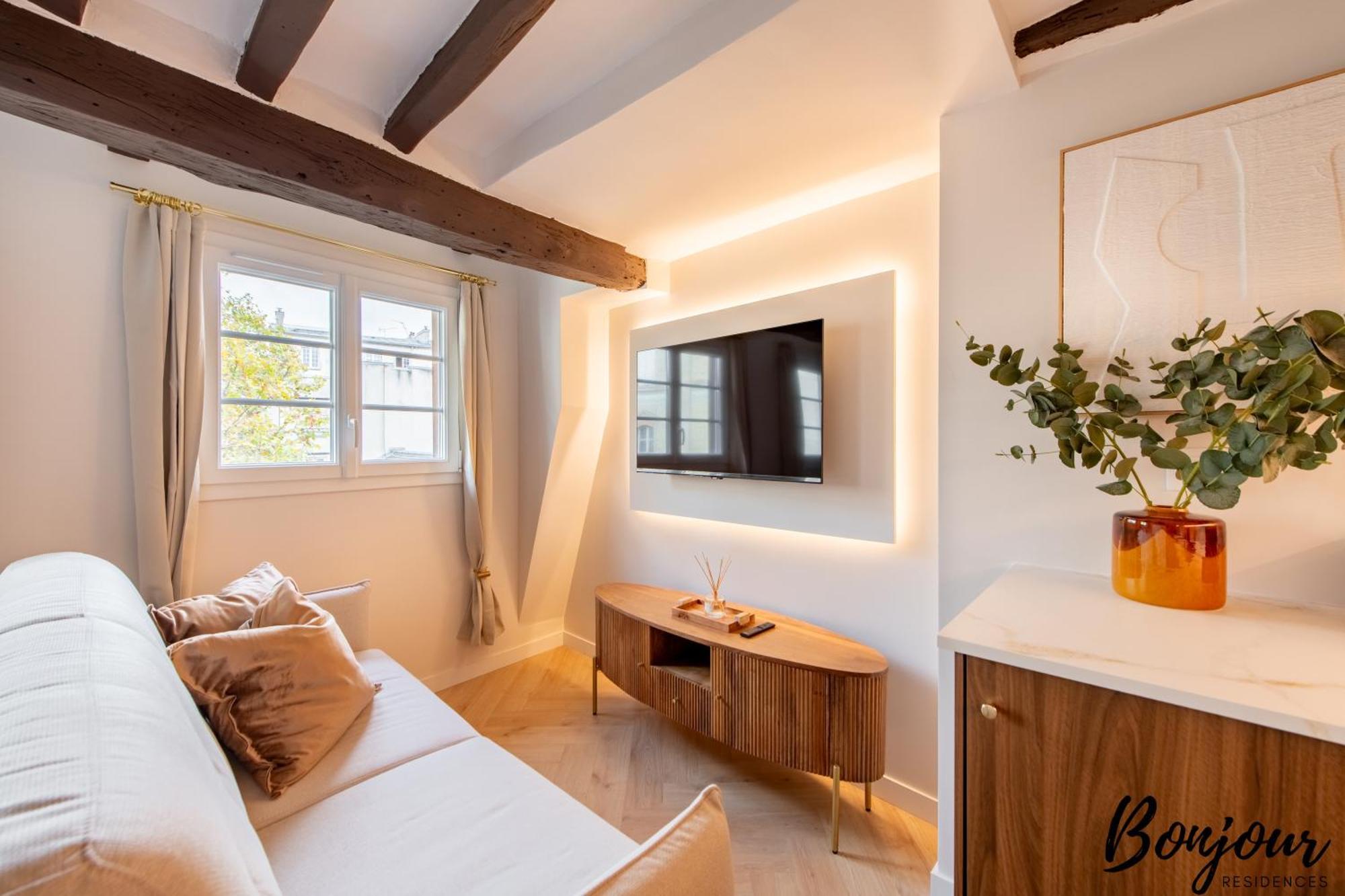 Super - Marais Luxury One-bedroom - Free Parking Appartamento *