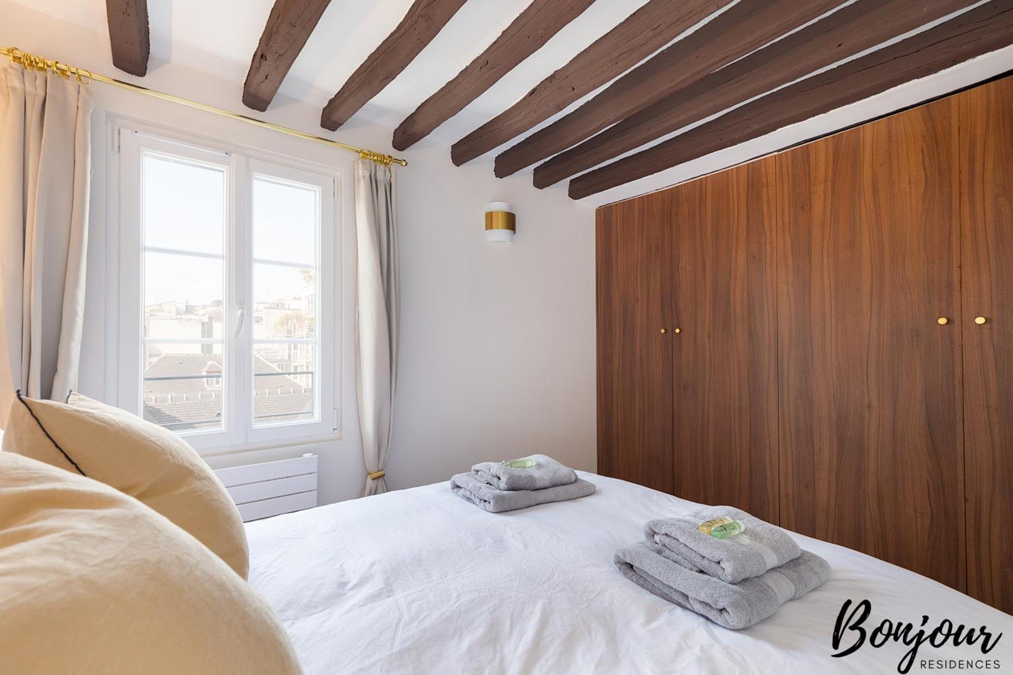 Super Designer One-bedroom - Marais - Free Parking Appartamento